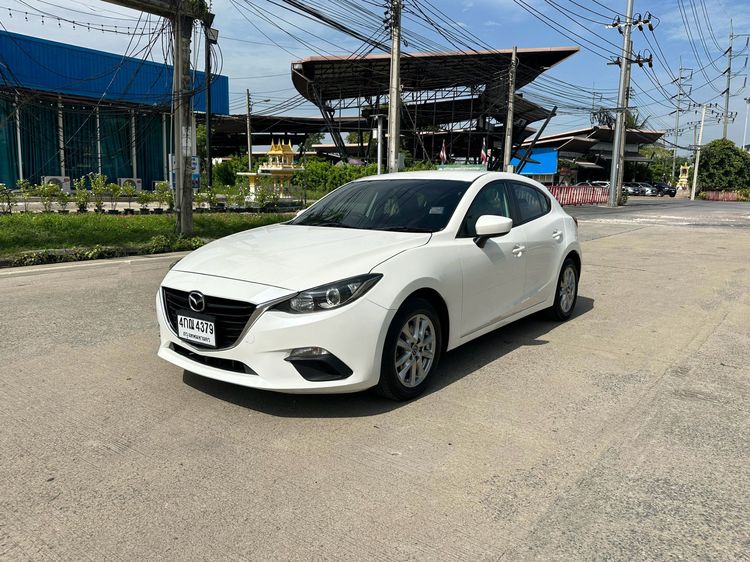 รถ Mazda Mazda3 2.0 E Sports สี ขาว