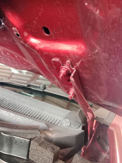 รถ Ford Everest 2.2 Titanium Plus สี แดง