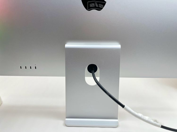 Studio Display 27-inch Retina 5K Standard Glass  รูปที่ 8