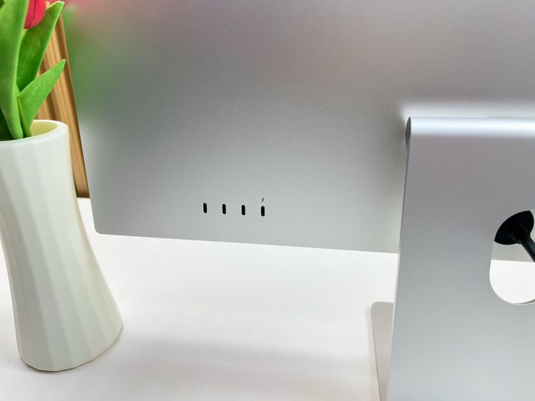 Studio Display 27-inch Retina 5K Standard Glass  รูปที่ 9