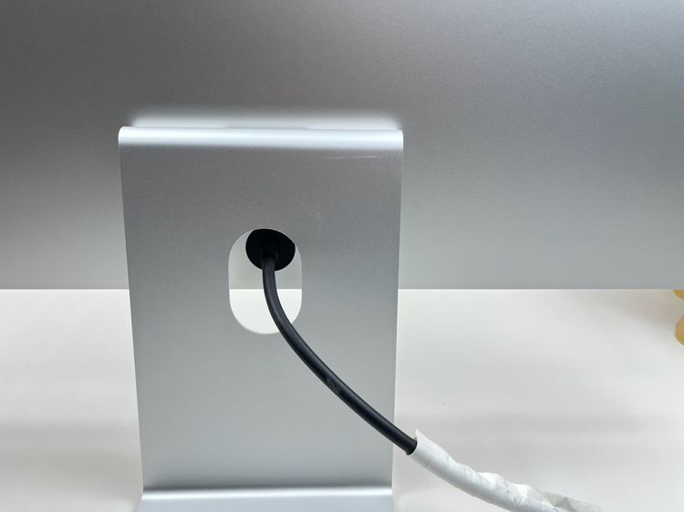 Studio Display 27-inch Retina 5K Standard Glass  รูปที่ 10