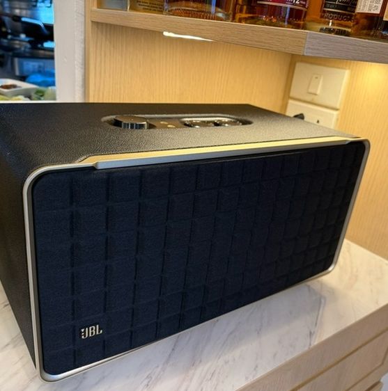 JBL Authentics 500