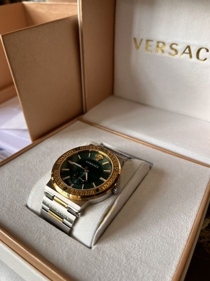 ✨ VERSACE MEN’S WATCH ✨