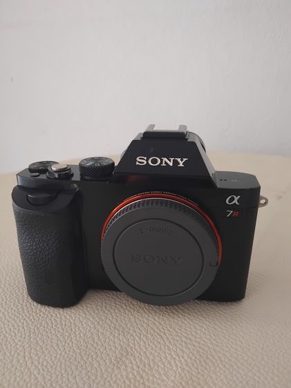 กล้องมิลเลอร์เลส ไม่กันน้ำ ขายsony7rมือสองสภาพใช้ได้ดีทุกระบบ6500฿พร้อมที่ชารต์และแบต1ก้อนโทร0908855740