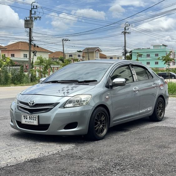 รถ Toyota Vios 1.5 J สี เทา
