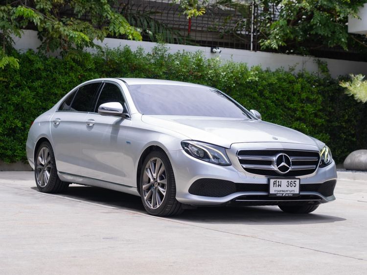 Mercedes-Benz E-Class 2018 E350e Sedan ปลั๊กอินไฮบริด (PHEV) ไม่ติดแก๊ส เกียร์อัตโนมัติ เทา