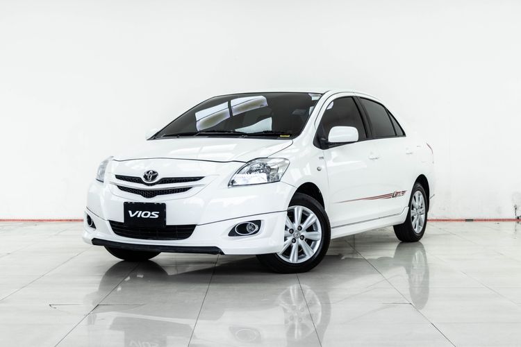 รถ Toyota Vios 1.5 G สี ขาว