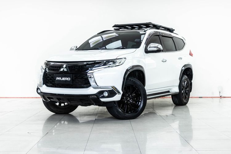 รถ Mitsubishi Pajero Sport 2.4  GT Premium Elite Edition  2WD สี ขาว