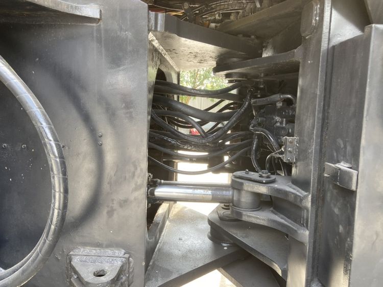 รถตักล้อยาง KOMATSU รุ่น WA380-6 บุ้งกี๋ 3.4 คิว รถเก่านอกนำเข้า รูปที่ 12