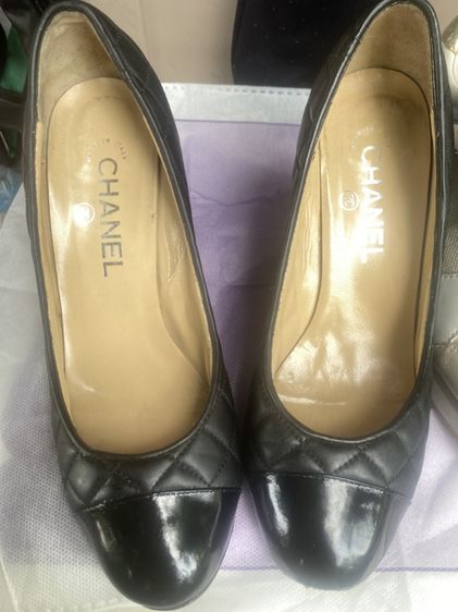 Chanel Black Quilted Leather CC-Logo Patent Cap-Toe Wedge sz38