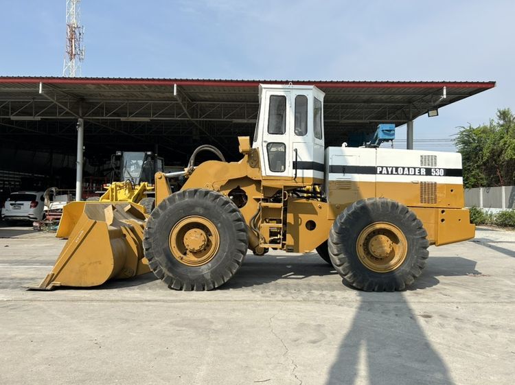 รถตักล้อยาง KOMATSU รุ่น  530 เทียบเท่า WA300 บุ้งกี๋ 2.3 คิว ยกสูง 3.6 ม. รถเก่านอกนำเข้า รูปที่ 2