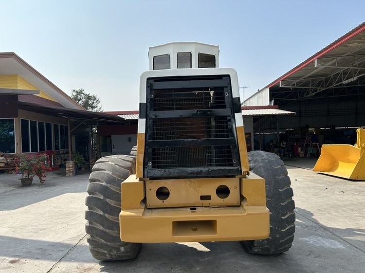 รถตักล้อยาง KOMATSU รุ่น  530 เทียบเท่า WA300 บุ้งกี๋ 2.3 คิว ยกสูง 3.6 ม. รถเก่านอกนำเข้า รูปที่ 8