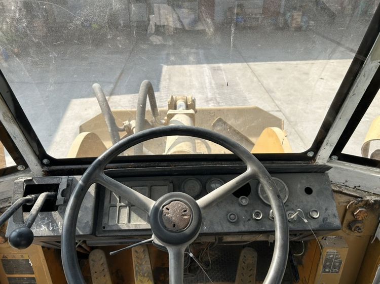 รถตักล้อยาง KOMATSU รุ่น  530 เทียบเท่า WA300 บุ้งกี๋ 2.3 คิว ยกสูง 3.6 ม. รถเก่านอกนำเข้า รูปที่ 10