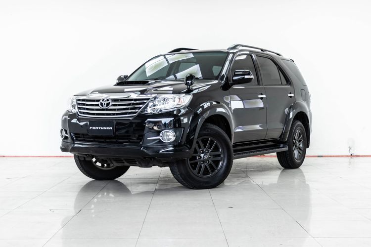Toyota Fortuner 2015 2.5 V Utility-car ดีเซล ไม่ติดแก๊ส เกียร์อัตโนมัติ ดำ