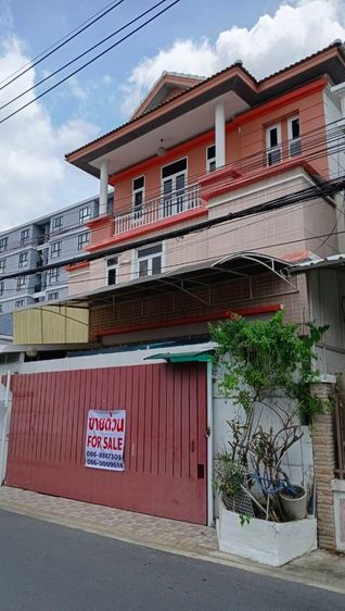 ทำเลรัชดา สุทธิสาร ห้วยขวาง   ขายบ้านเดี่ยว 3 ชั้น ม.ชัยณรงค์  เนื้อที่ 63 ตรว. 