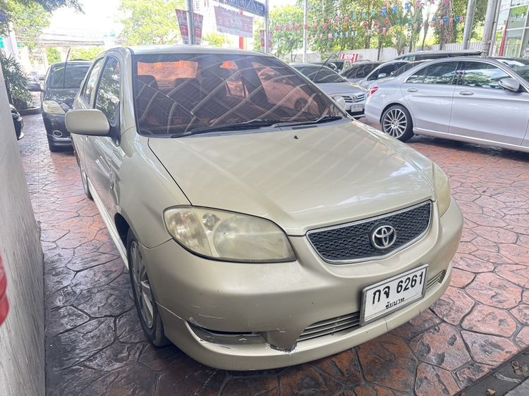 รถ Toyota Vios 1.5 J สี บรอนซ์ทอง