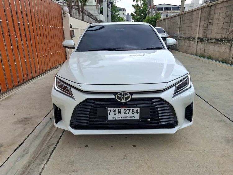 Toyota Yaris ATIV 2025 1.2 Premium Sedan เบนซิน เกียร์อัตโนมัติ ขาว รูปที่ 3