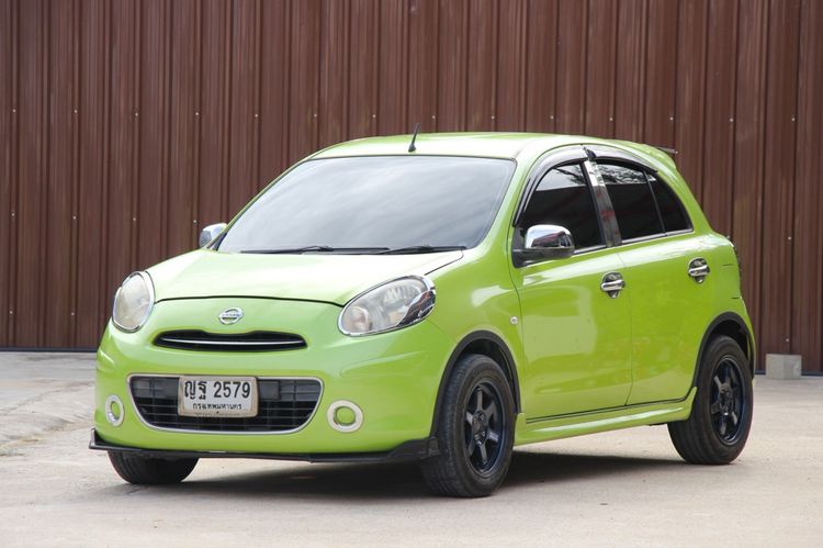 รถ Nissan March 1.2 VL สี เขียว