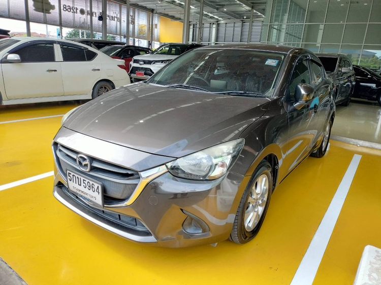 รถ Mazda Mazda 2 1.5 XD High Connect สี น้ำตาล