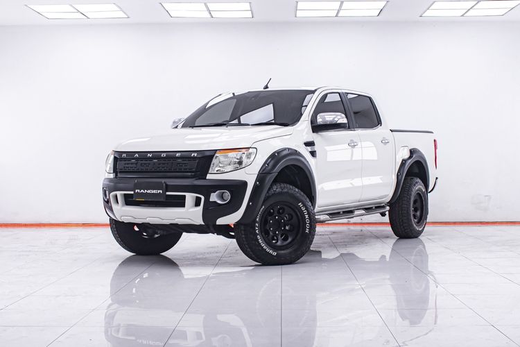 รถ Ford Ranger 2.2 Hi-Rider XLT สี ขาว