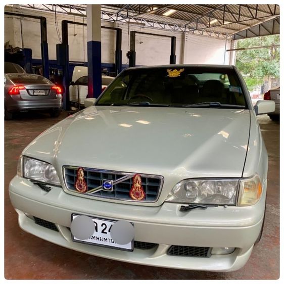 รถ Volvo รุ่นอื่นๆ รุ่นย่อยอื่นๆ สี บรอนซ์ทอง