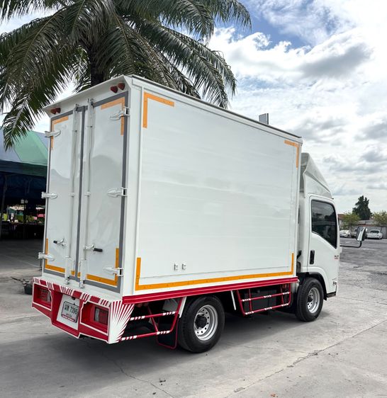 รถ ISUZU NLR 130 แรง ปี 2560  รถห้างแท้  (4 ล้อไม่ติดเวลา) รถสวย มือเดียว รูปที่ 6
