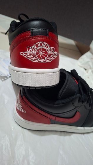 Nike Air Jordan 1 Low "Bred" (553558-067)​Size: 9 US / 8 UK / 42.5 EUR / 27 CM รูปที่ 2