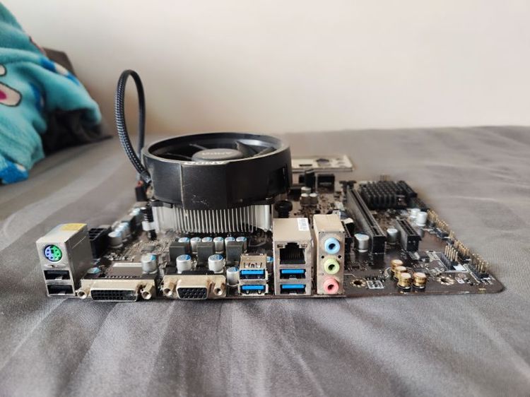 ขาย Cpu ryzen5 2600+ เมนบอร์ด A320pro รูปที่ 4