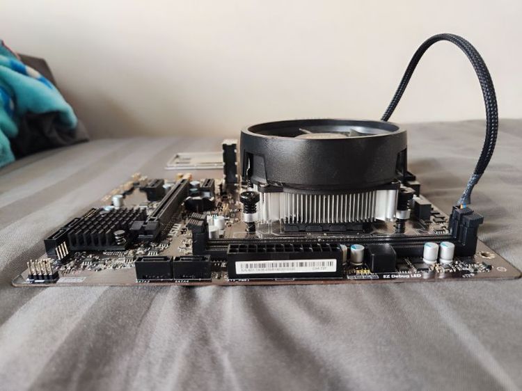 ขาย Cpu ryzen5 2600+ เมนบอร์ด A320pro รูปที่ 2