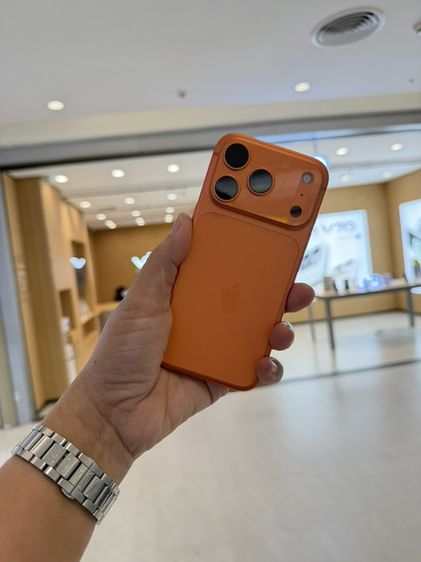 256 GB iPhone 17 Pro สีส้ม 256 ผ่อนได้  รับเทิร์น