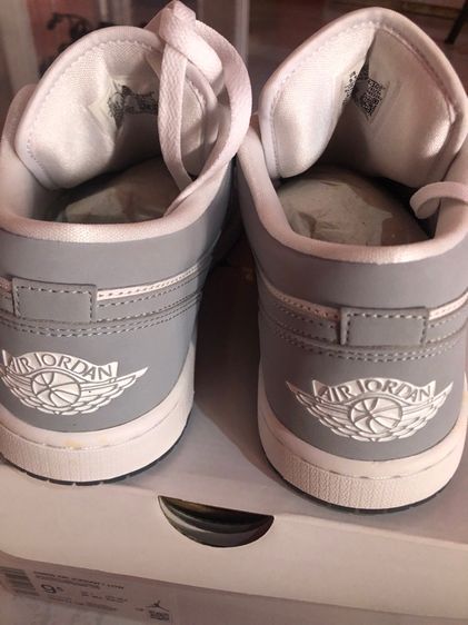รองเท้า Nike air Jordan low  รูปที่ 4