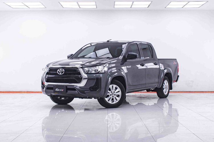 รถ Toyota Hilux Revo Double Cab 2.4 Mid Prerunner สี เทา