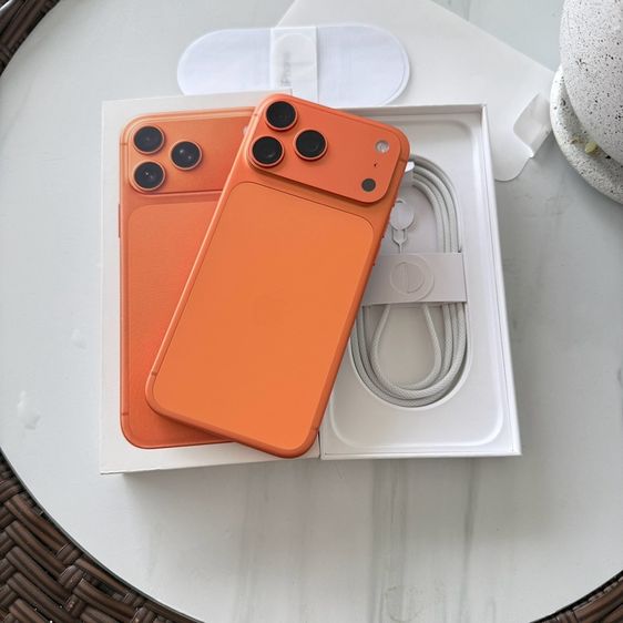iPhone 17 Pro Max 256g สีส้ม