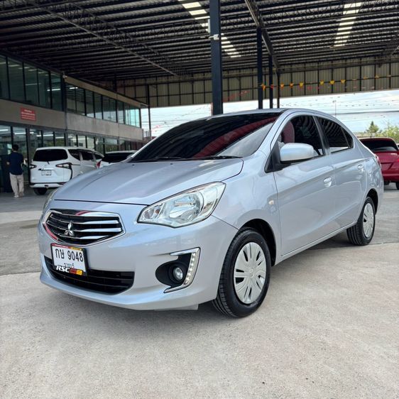 รถ Mitsubishi Attrage 1.2 GLX สี บรอนซ์เงิน