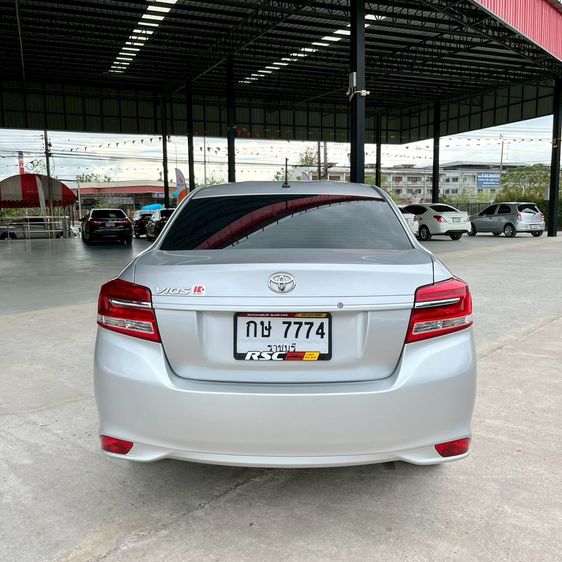 Toyota Vios 2020 1.5 Entry Sedan เบนซิน ไม่ติดแก๊ส เกียร์อัตโนมัติ บรอนซ์เงิน รูปที่ 4