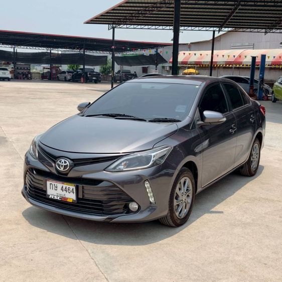 Toyota Vios 2020 1.5 Mid Sedan เบนซิน ไม่ติดแก๊ส เกียร์อัตโนมัติ เทา