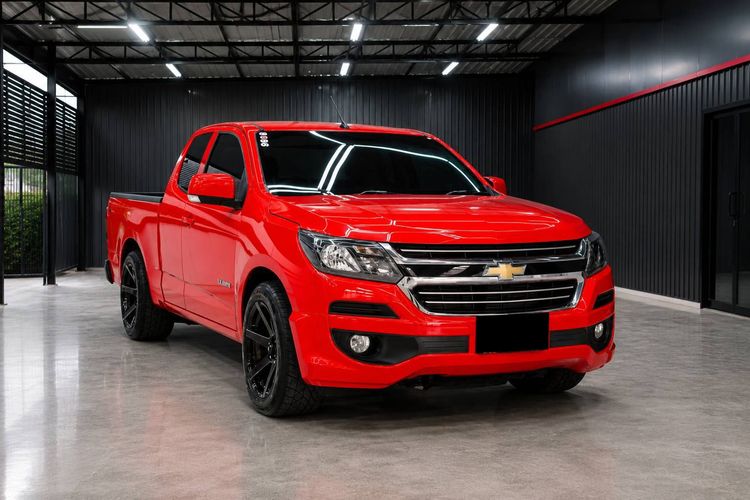 รถ Chevrolet Colorado 2.5 LT สี แดง