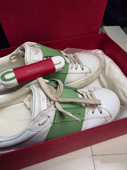 รองเท้าแบรนด์เนมแท้100% 2 คู่ เหมา 6500 บาท 👟✨ รูปที่ 4