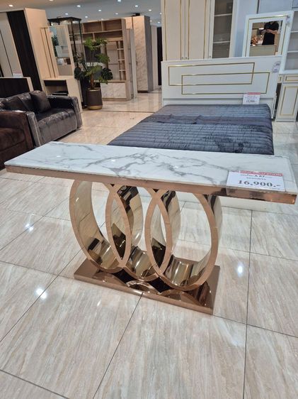 ขายโต๊ะคอนโซล luxury ขาสแตนเลสสีโรสโกล์ด ท๊อปหินอ่อนสีขาว ขนาด (ก×ย×ส) 40×140×80 สภาพใหม่ยังไม่ได้ใช้งาน