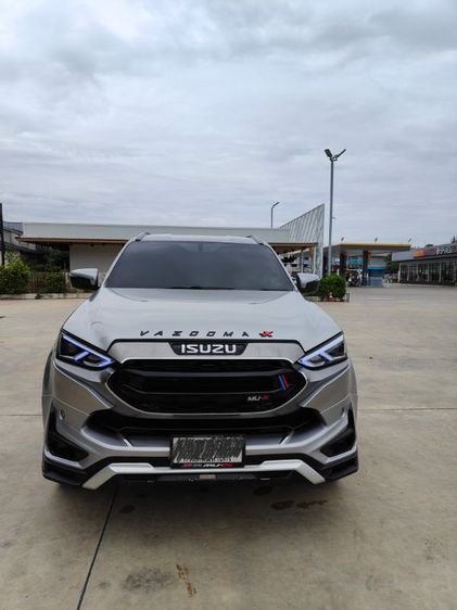 รถ Isuzu MU-X 1.9 Elegant 2WD สี บรอนซ์เงิน