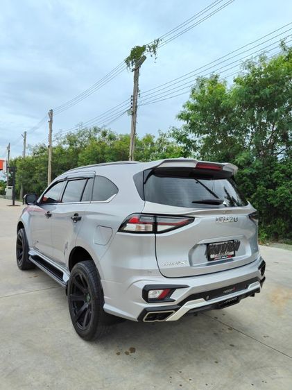 Isuzu MU-X 2021 1.9 Elegant 2WD Utility-car ดีเซล ไม่ติดแก๊ส เกียร์อัตโนมัติ บรอนซ์เงิน รูปที่ 2
