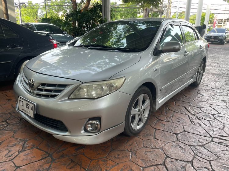 รถ Toyota Altis 1.8 G สี เบจ