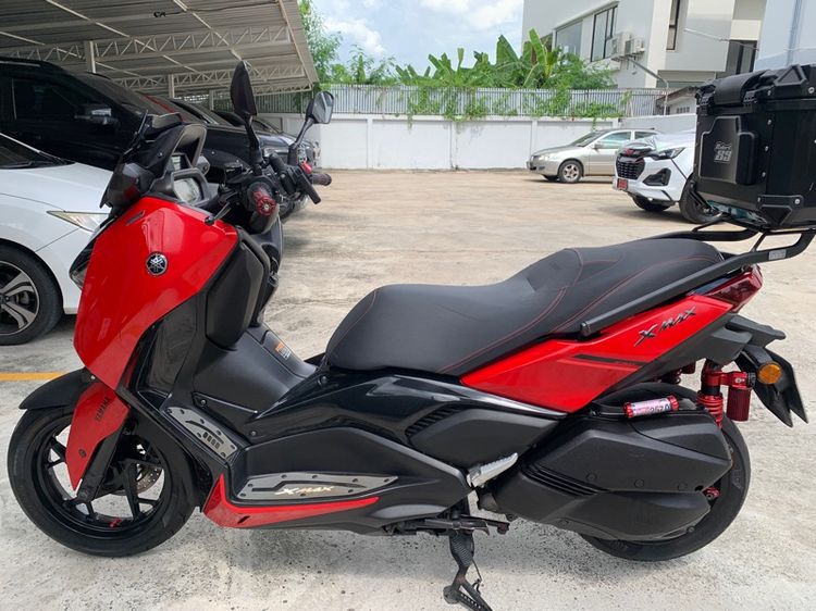 Xmax 300 2023