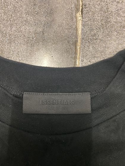 เสื้อessential size xs อก 44 ของแท้💯 รูปที่ 2