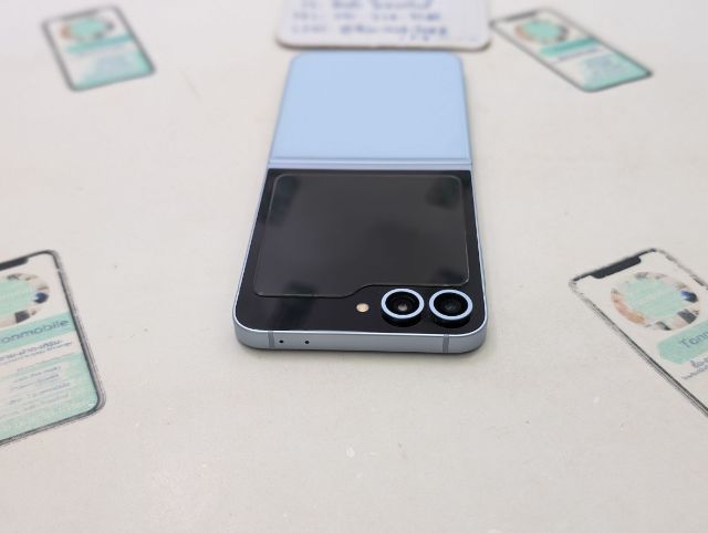 ขาย เทิร์น Samsung Galaxy Z Flip 6 256 GB ศูนย์ไทย สภาพสวย มีตัวเครื่องอย่างเดียว ไม่มีอุปกรณ์อื่น เพียง 8,990 บาท เท่านั้น ครับ รูปที่ 9
