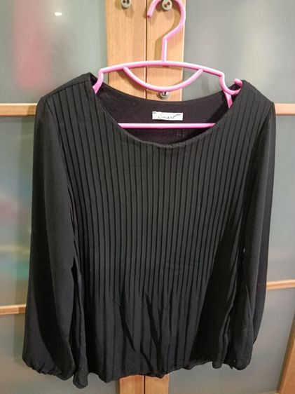 เสื้อสีดำ