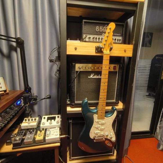 กีต้าร์ strat GL comanche