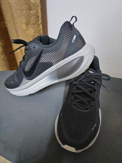 Nike Vomero 18 รูปที่ 2