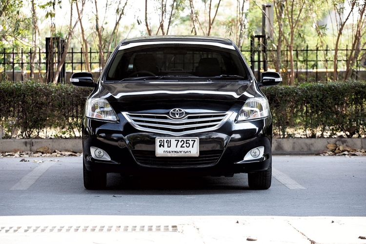 รถ Toyota Vios 1.5 G สี ดำ