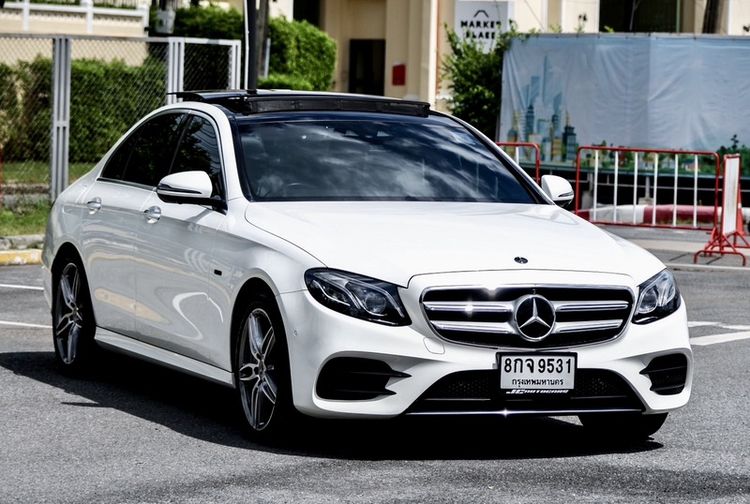 รถ Mercedes-Benz E-Class E350 AMG สี ขาว